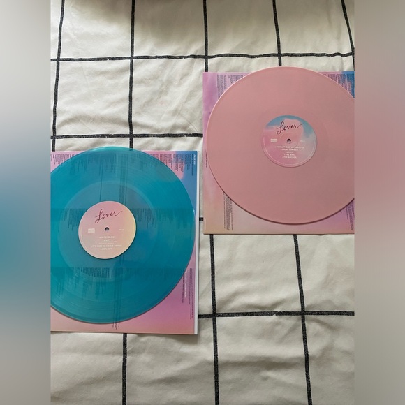 Lover Vinyl Record by Taylor Swift - Picture 3 of 5